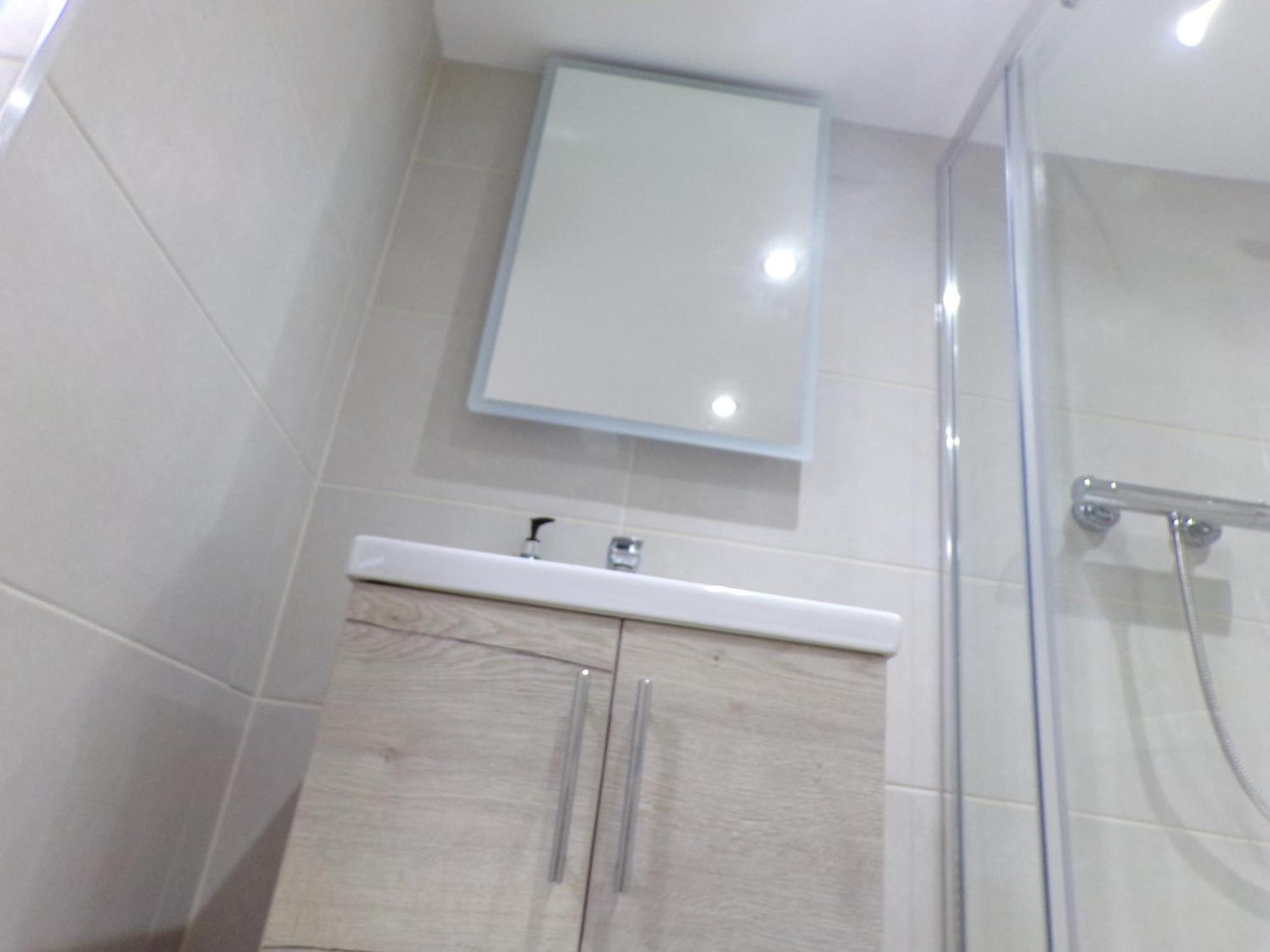 3Thedome - Luxury Ground Floor Apartment Opposite The Beach, Barton On Sea Ngoại thất bức ảnh